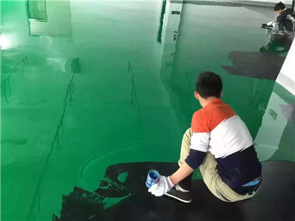 新城镇下面给你一份环氧地坪漆施工的完整流程